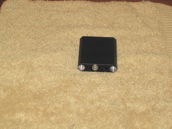 Long screw shown inside block.<br>&nbsp;<br>&nbsp;